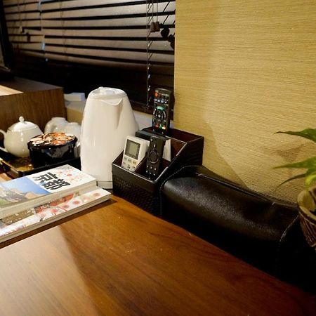 Hotel Traveling Bridge Nijojo เกียวโต ภายนอก รูปภาพ