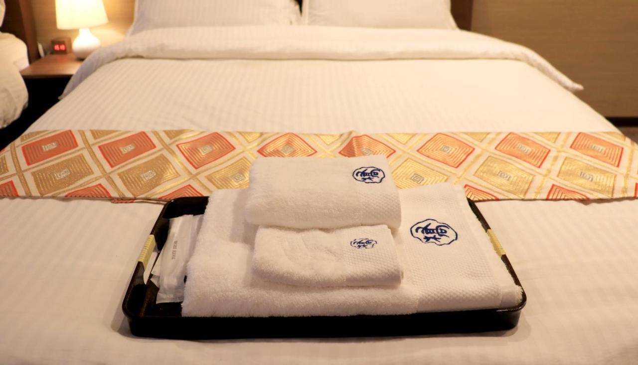 Hotel Traveling Bridge Nijojo เกียวโต ภายนอก รูปภาพ