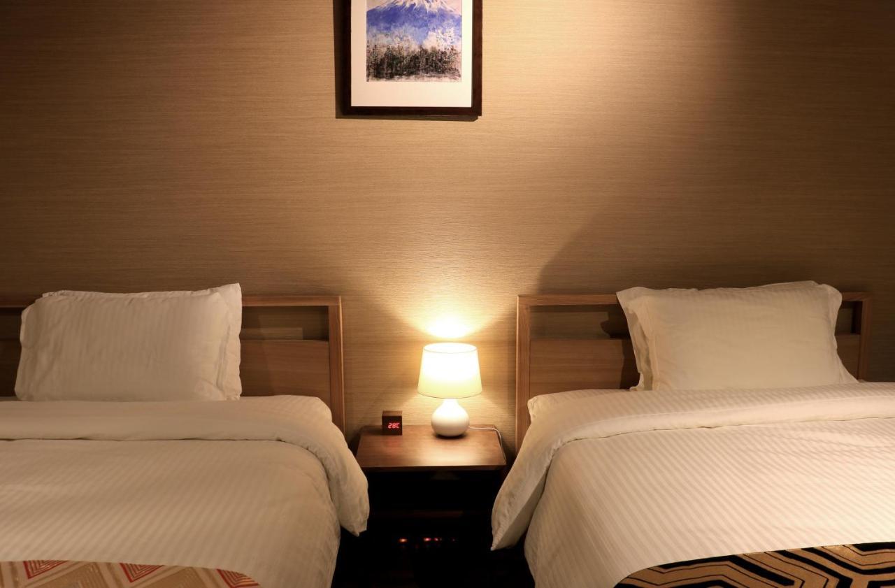 Hotel Traveling Bridge Nijojo เกียวโต ภายนอก รูปภาพ