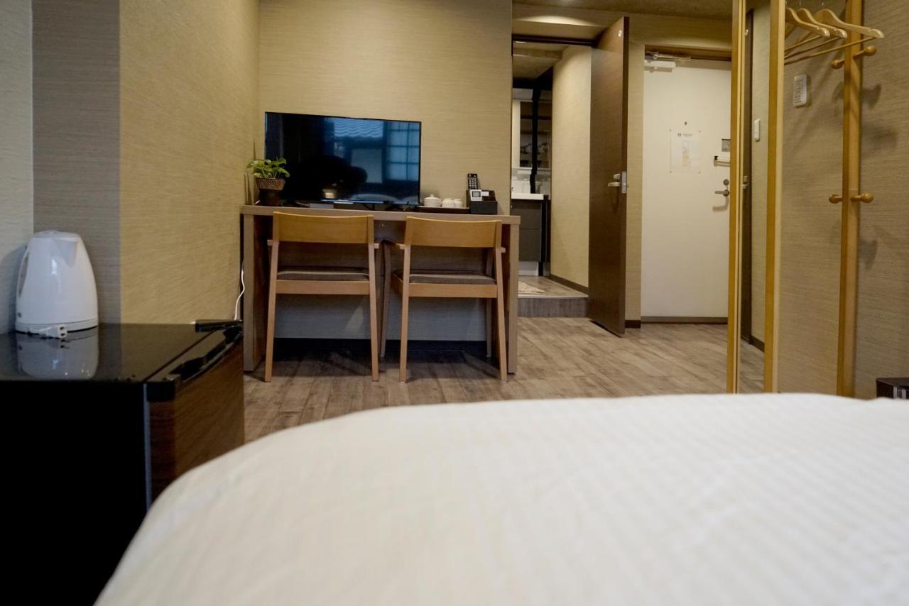 Hotel Traveling Bridge Nijojo เกียวโต ภายนอก รูปภาพ